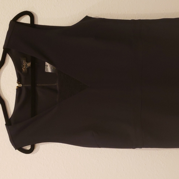 THALIA SODI, Sleeveless dress  Black, laced front, Size L, V-Neck - Picture 9 of 10